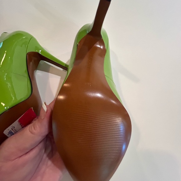 Vintage Ralph Lauren Pumps. NEW never worn. In my personal closet since 80s - Picture 4 of 11